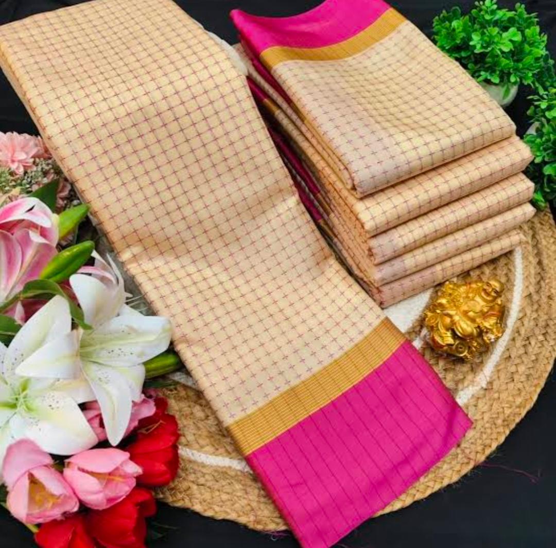 💥 Most Wanted Collection 💥

✨ Arni Silk Saree with Contrast Blouse ✨